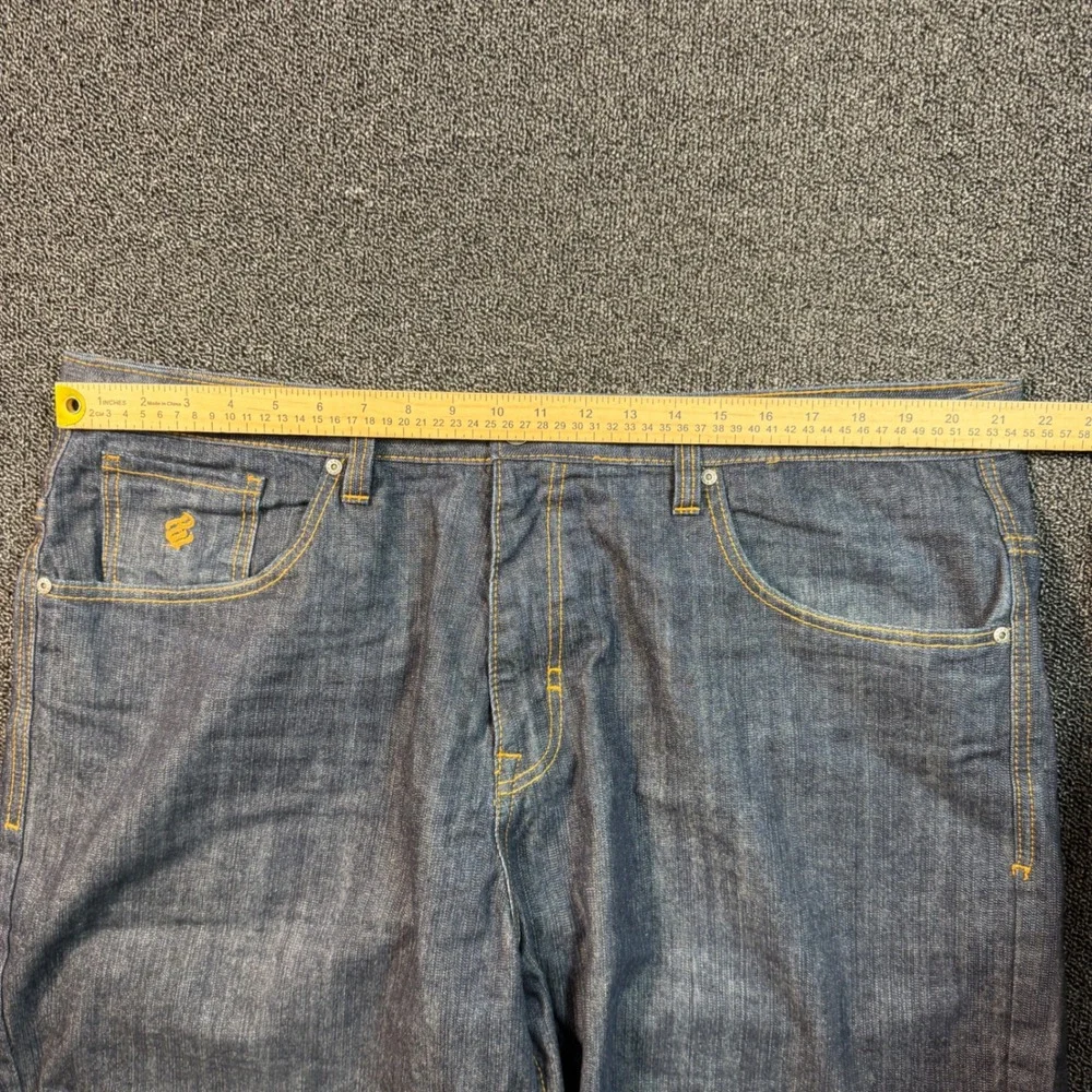 Vintage Rocawear Men 42 Dark Wash Denim Shorts Baggy Y2K Embroidered Flap Pocket